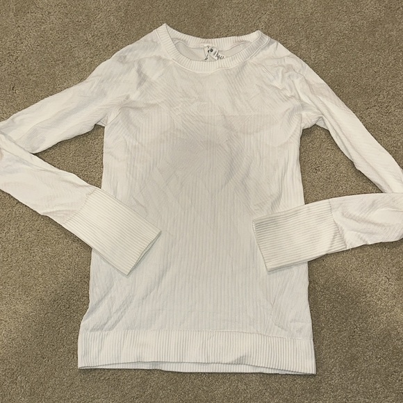 Lululemon Rest Less Pullover - Picture 4 of 8